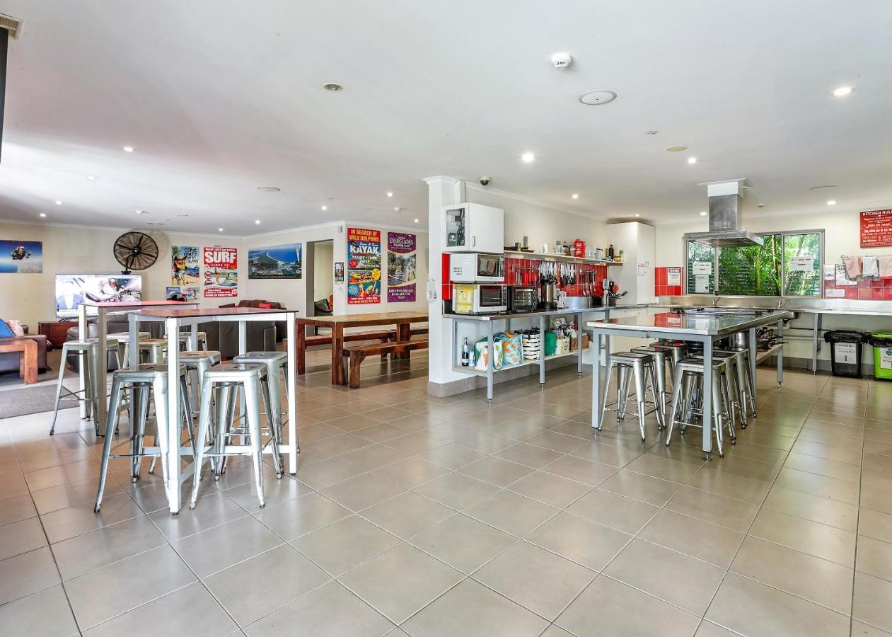 Noosa Flashpackers Sunshine Beach Exterior photo