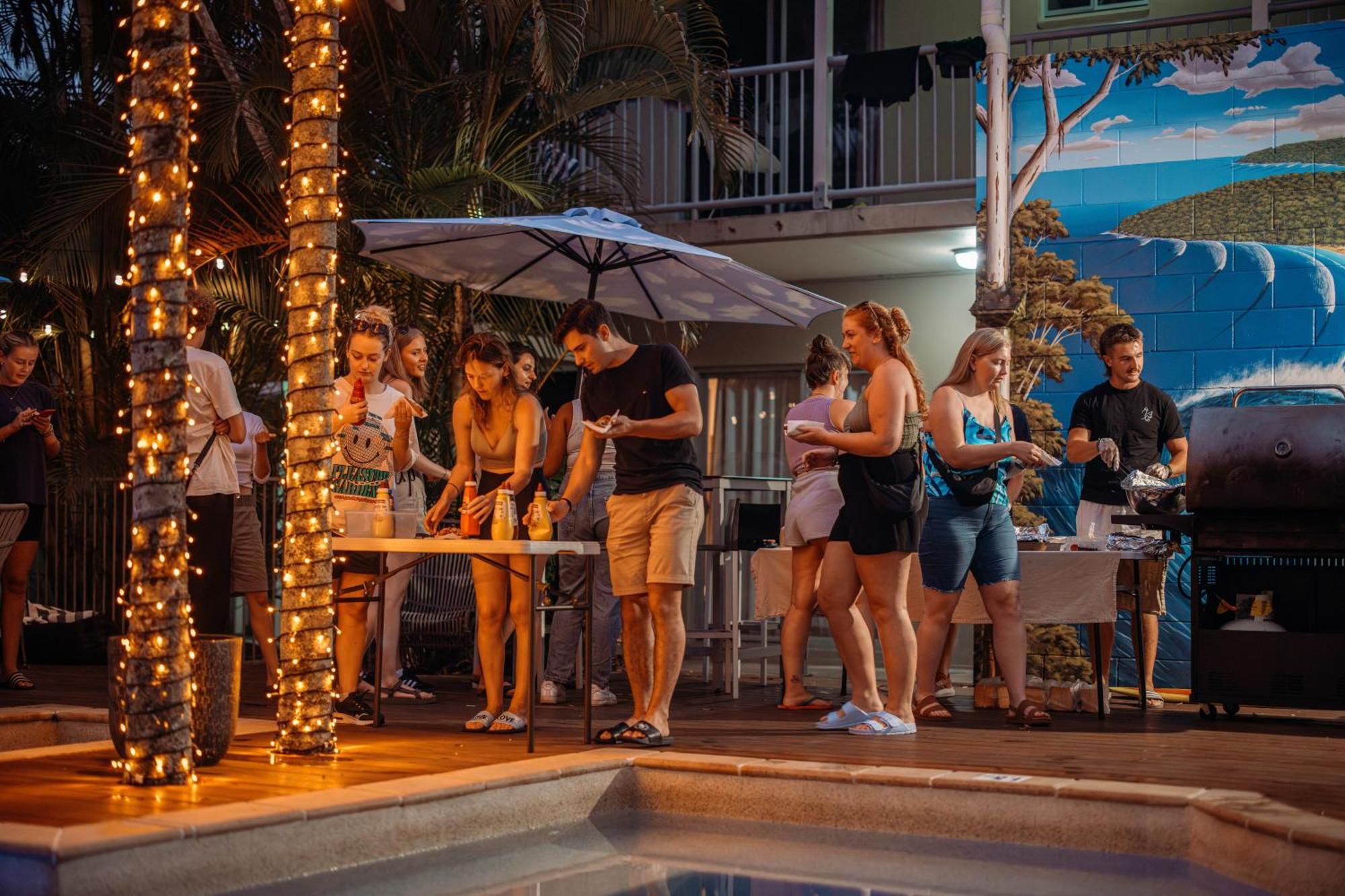 Noosa Flashpackers Sunshine Beach Exterior photo